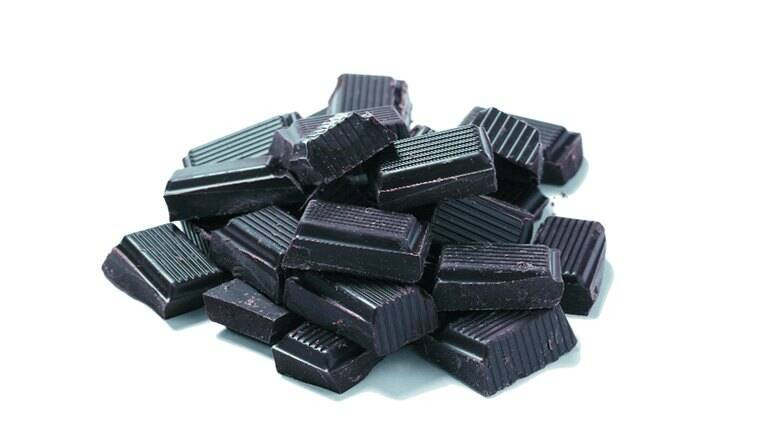 Cokelat Hitam Turunkan Tekanan Darah